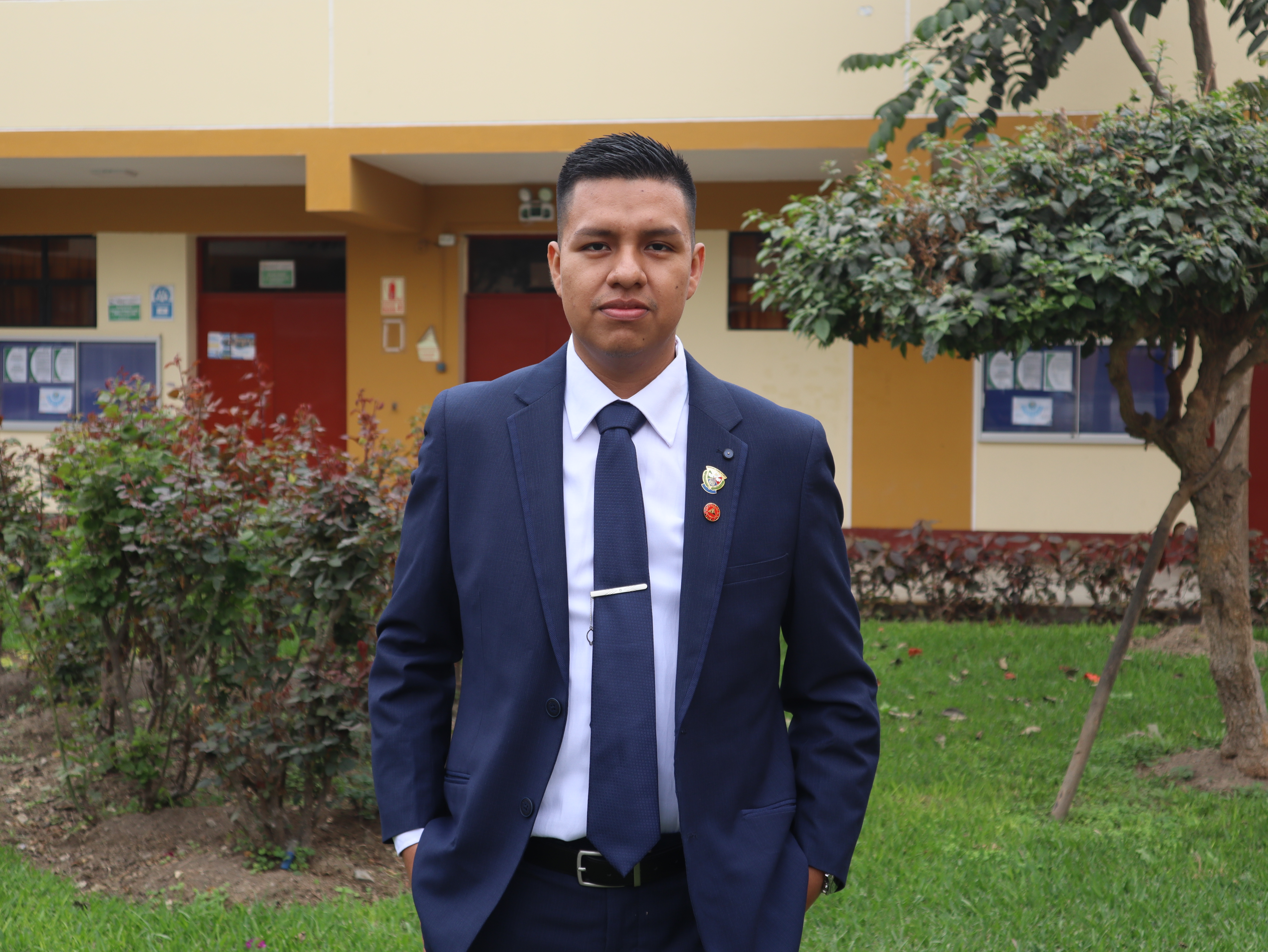 Angel Chacaliaza